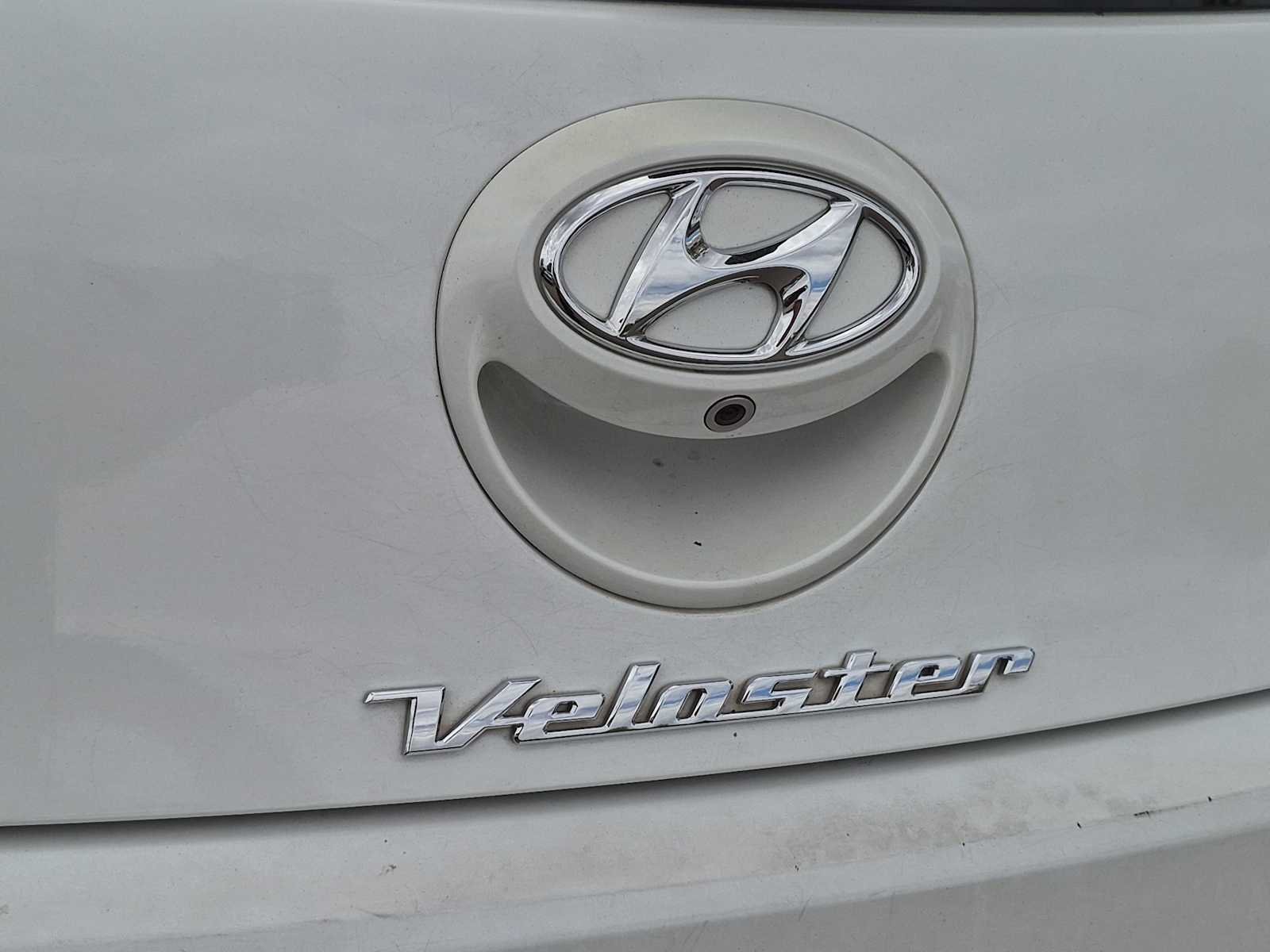 Used 2016 Elite White Hyundai Turbo image 12