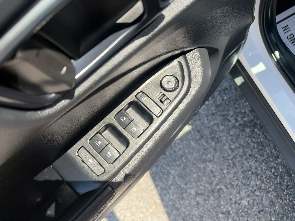 Used 2025 White Hyundai Limited image 12