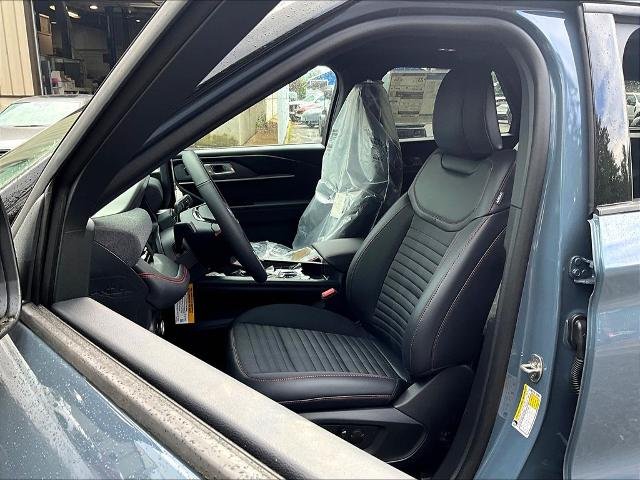 2025 Ford Explorer ST-Line - Photo 23