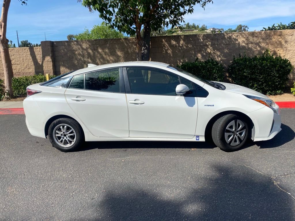 Used 2017 White Toyota Two image 6