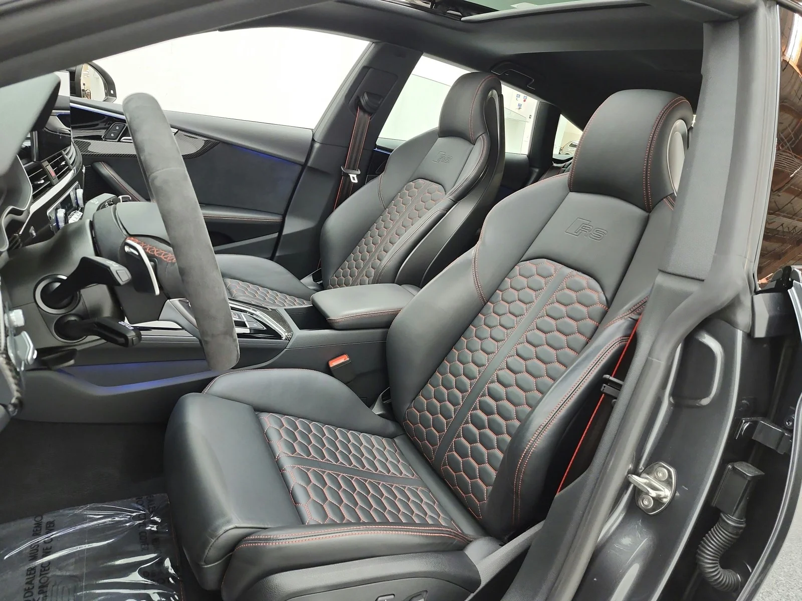 Used 2024 Daytona Gray Pearl Effect Audi 2.9 TFSI quattro image 10