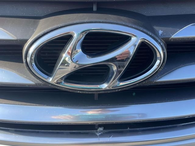 Used 2018 Silver Hyundai 2.4 Base image 4