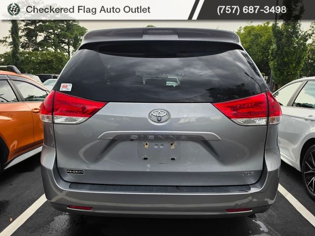Used 2011 Silver Sky Metallic Toyota XLE image 5