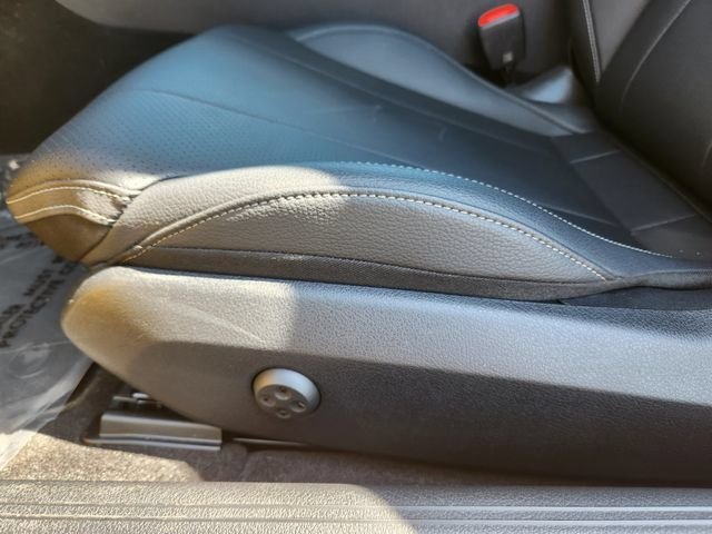 Certified Used 2026 Yellow Mercedes-Benz CLE 300 image 9