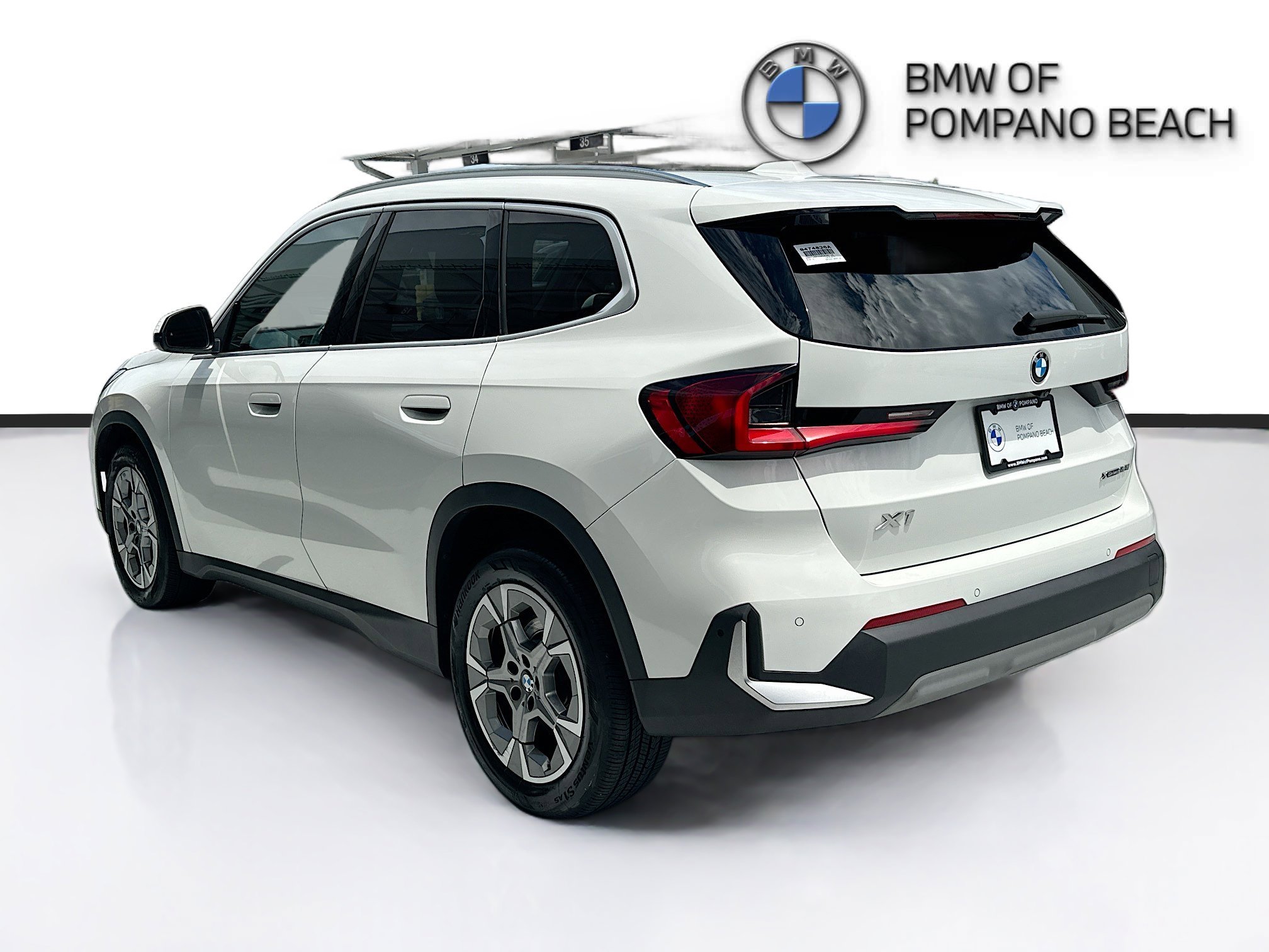 Used 2023 Alpine White BMW xDrive28i image 5