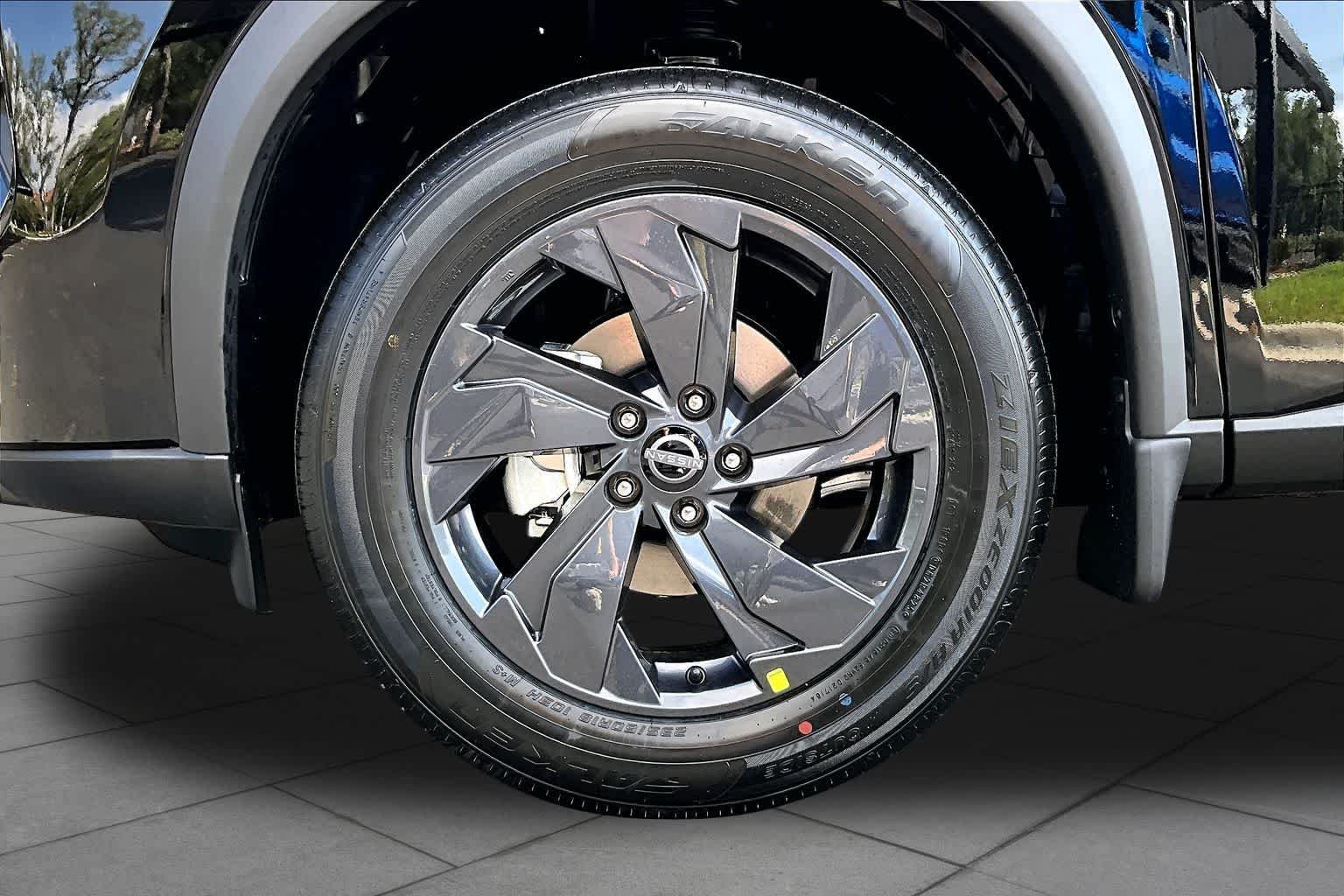 New 2026 Super Black Nissan SV image 11