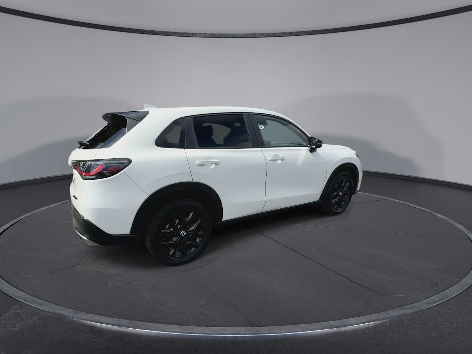 Used 2024 Platinum White Pearl Honda Sport image 8