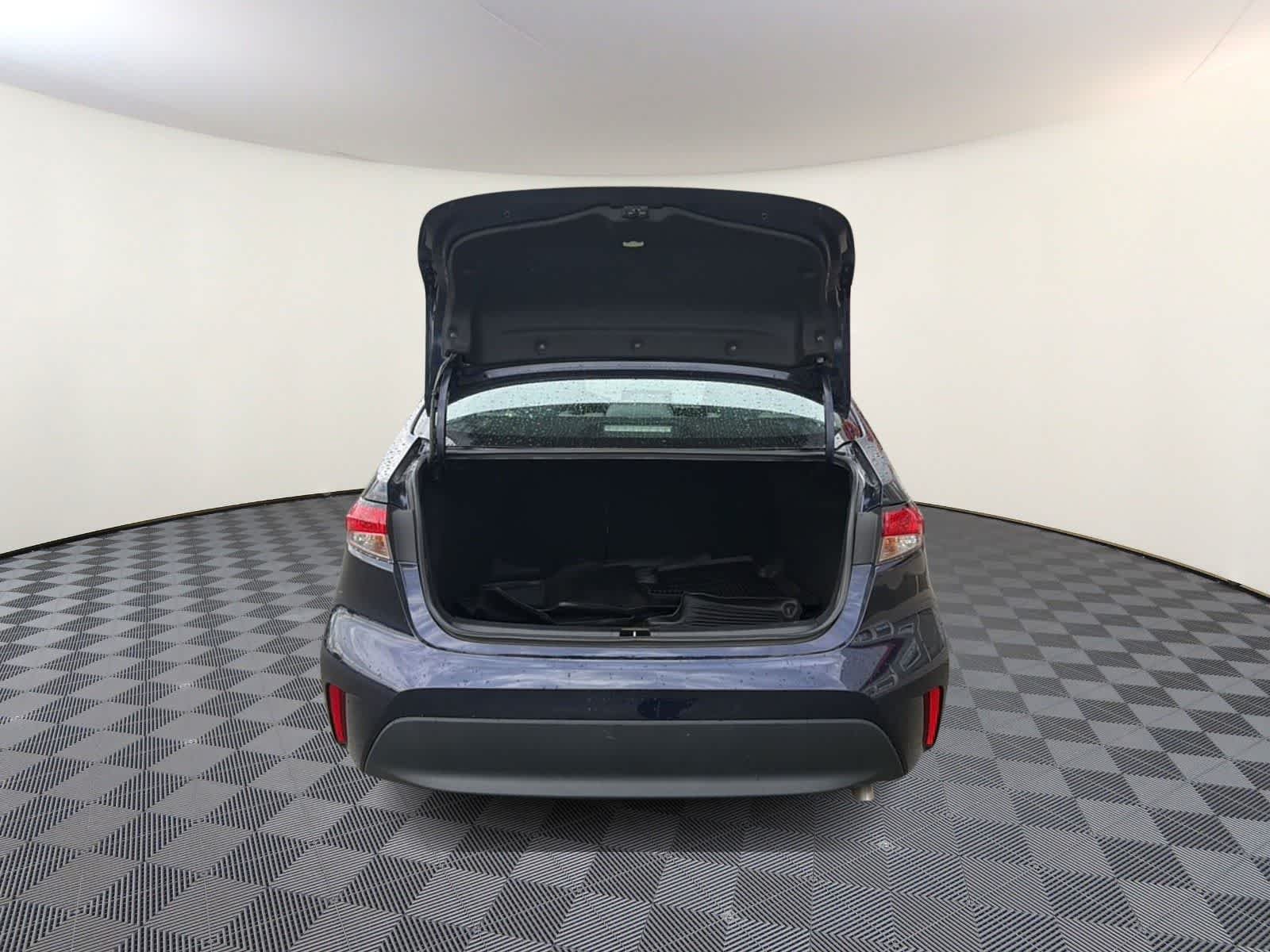 2023 Toyota Corolla LE - Photo 9