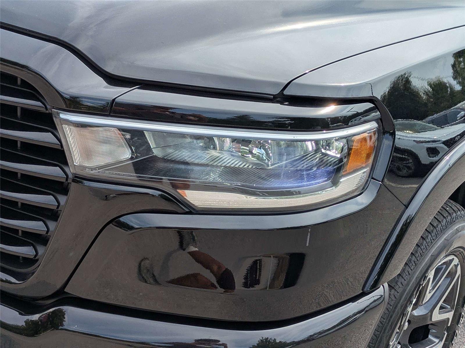 Used 2025 Diamond Black Crystal Pearlcoat Ram Laramie image 12