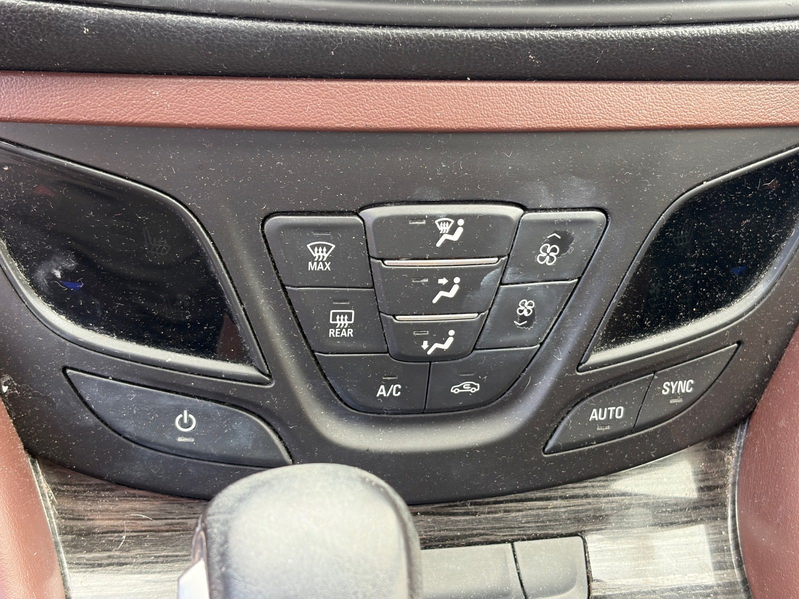Used 2017 EBONY TWILIGHT METALLIC Buick Essence image 11