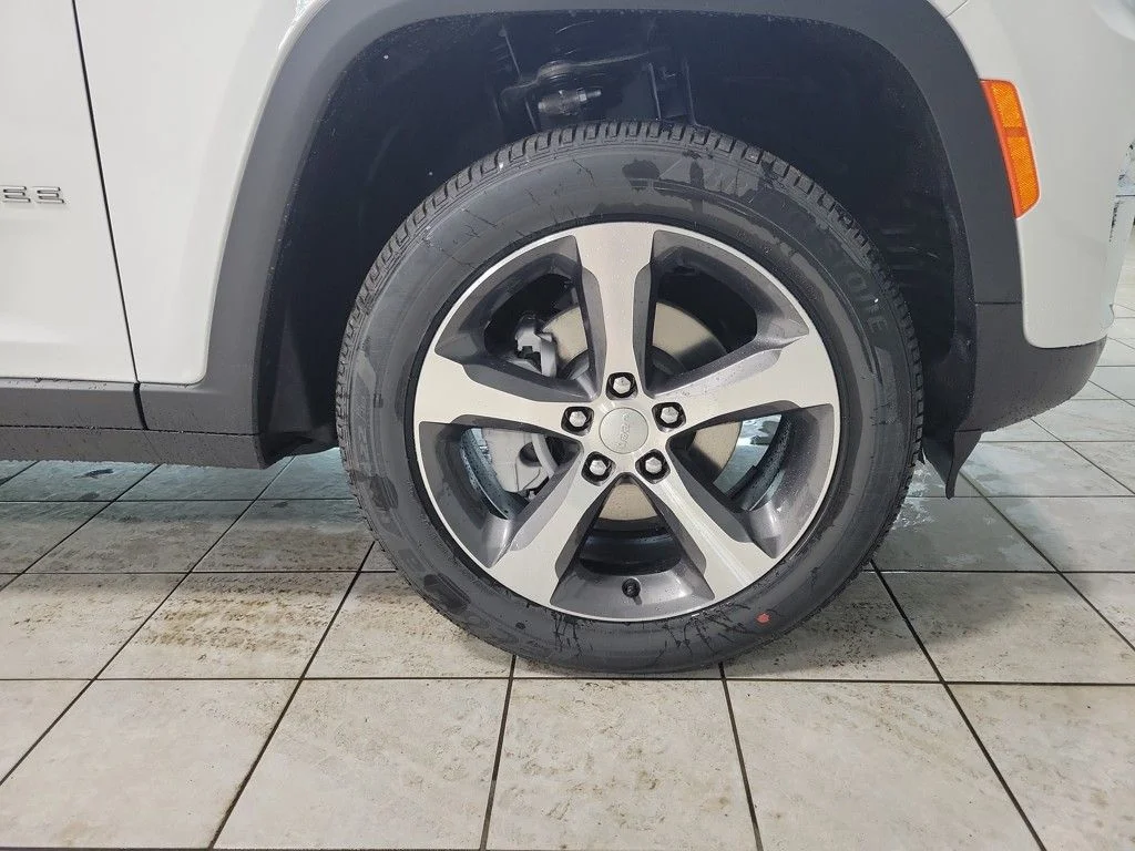 2025 Jeep Grand Cherokee Limited - Photo 36