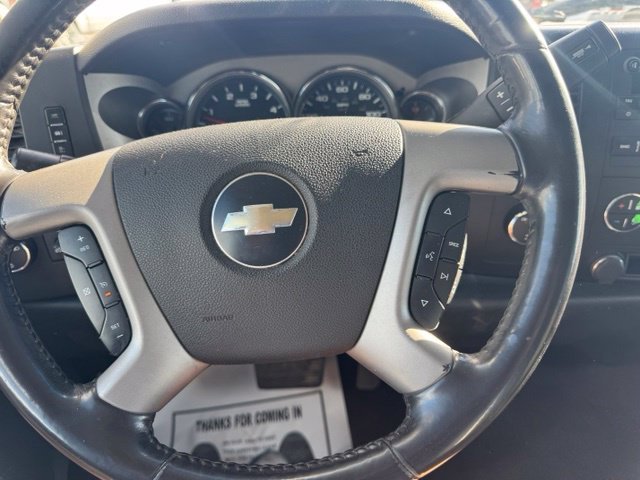 Used 2007 White Chevrolet LT image 30