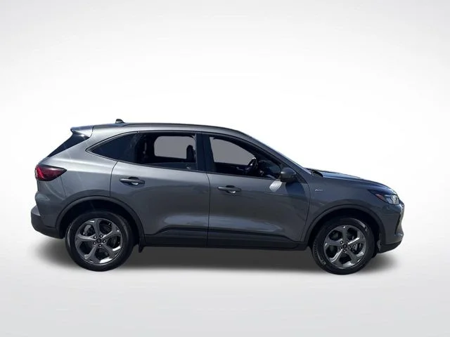 Used 2025 Gray Ford ST-Line Select image 9