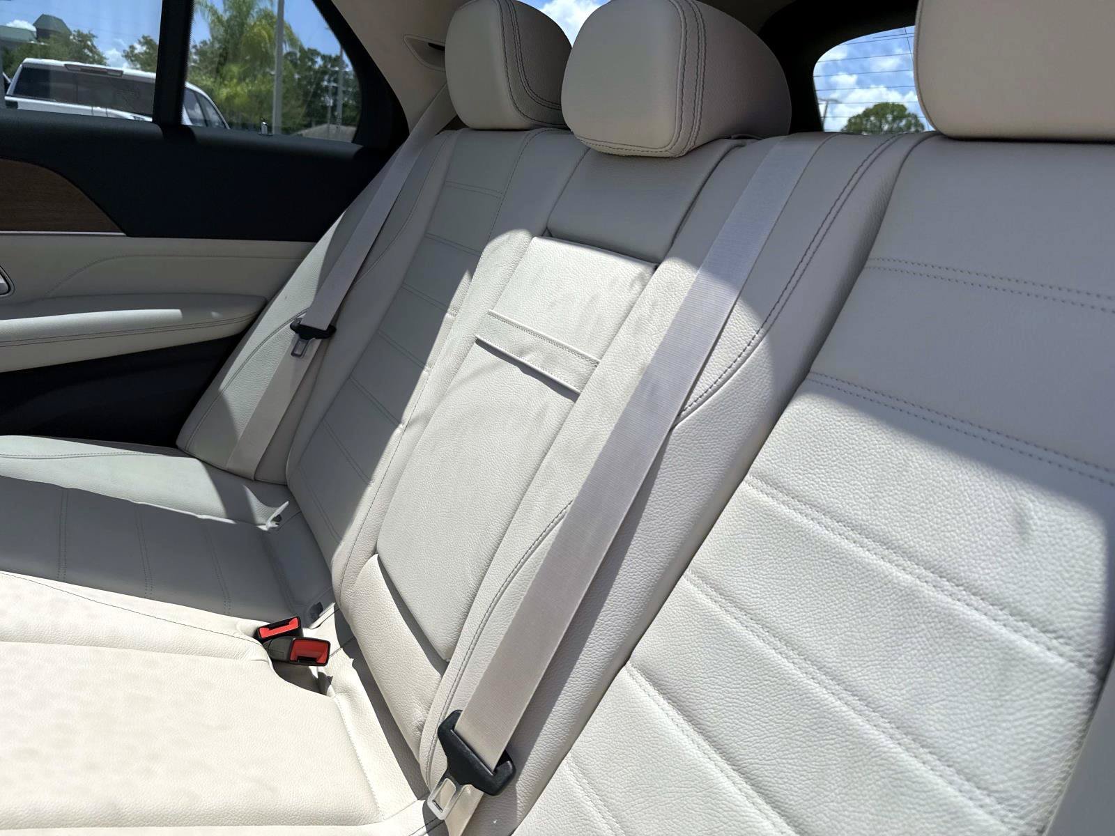 New 2026 Twilight Blue Metallic Mercedes-Benz 350 SUV image 13