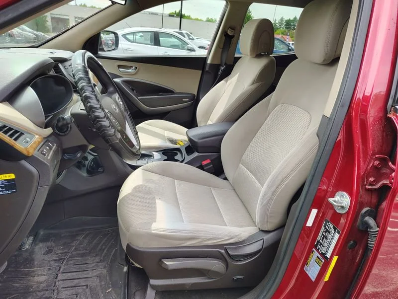 Used 2016 Red Hyundai 2.4L image 9