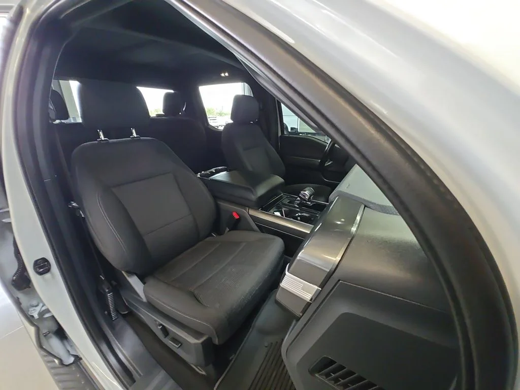 Used 2023 White Ford XLT image 30