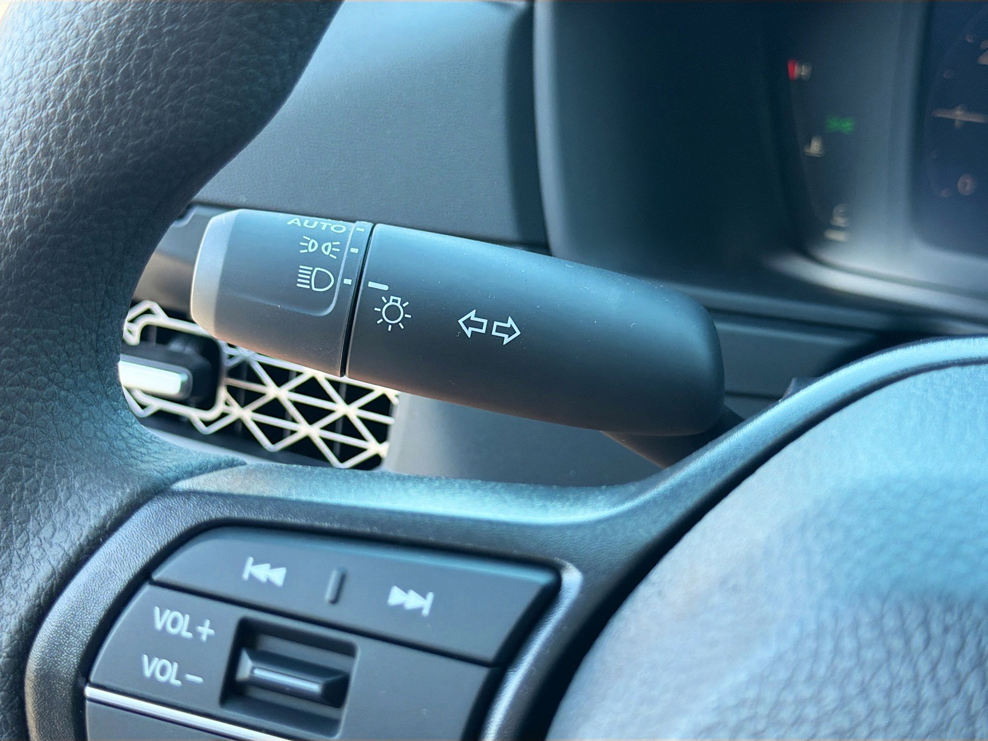 2025 Honda Accord SE - Photo 34
