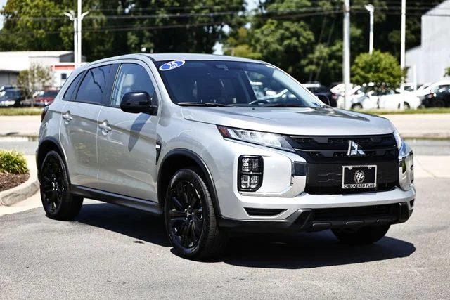 Used 2025 Alloy Silver Metallic Mitsubishi 2.0 LE image 12