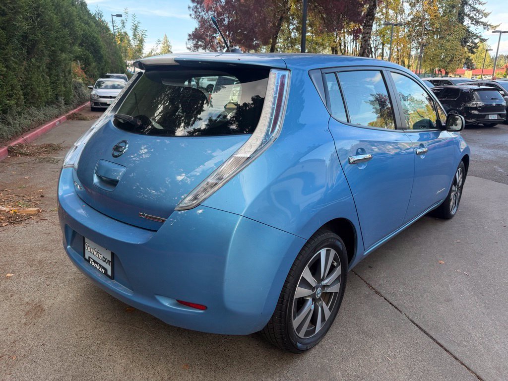 Used 2013 Blue Ocean Nissan SL image 4