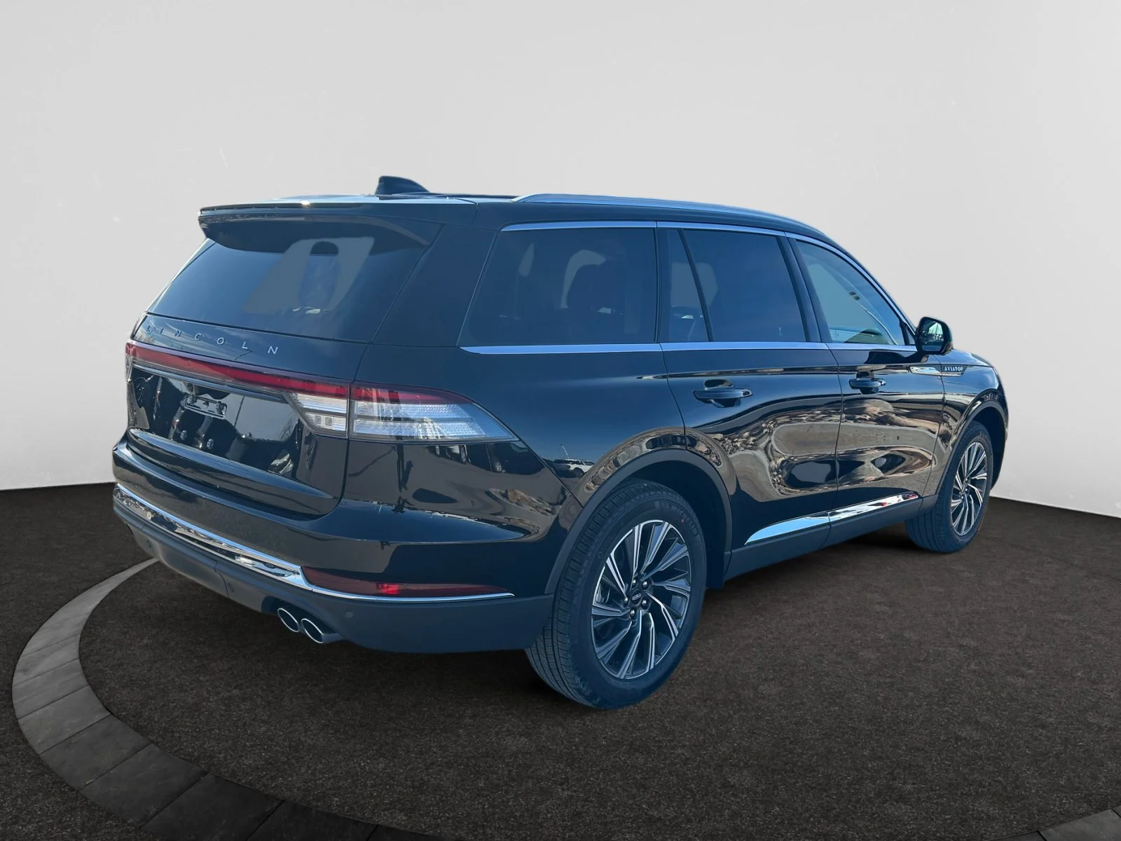 New 2026 Infinite Black Metallic Clearcoat Lincoln Premiere image 5