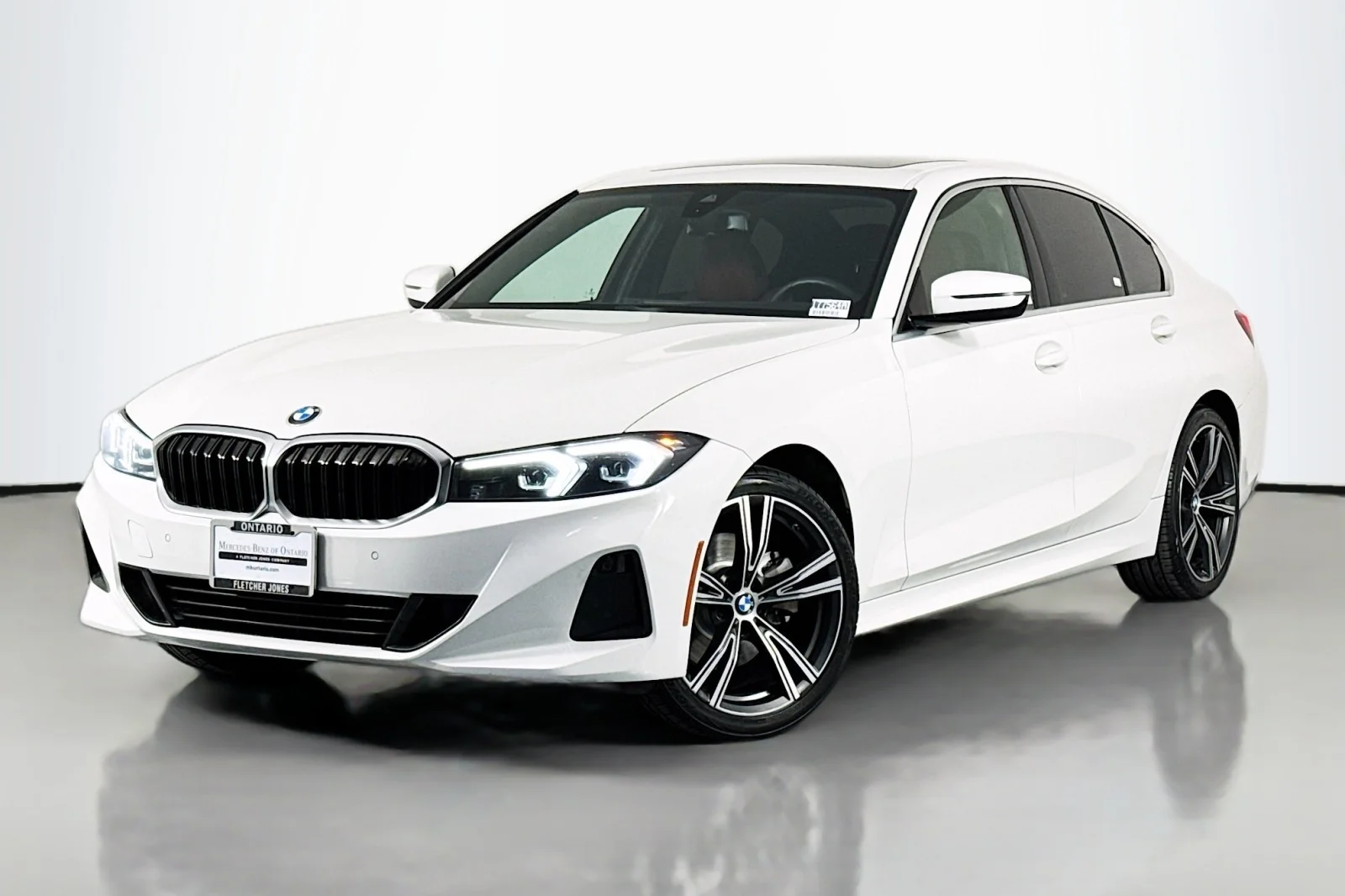 2023 BMW 3 Series 330i Sedan's photo