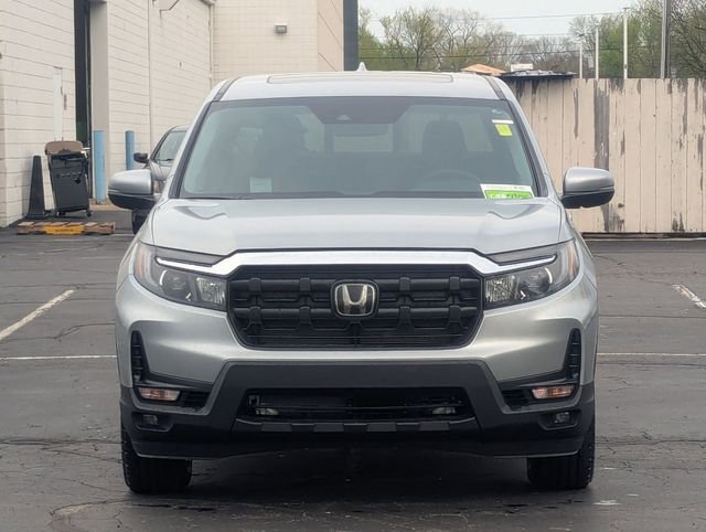 New 2026 Solar Silver Metallic Honda RTL image 3