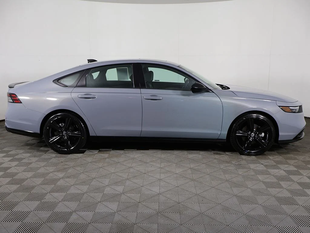 Used 2023 Urban Gray Pearl Honda Sport-L image 18