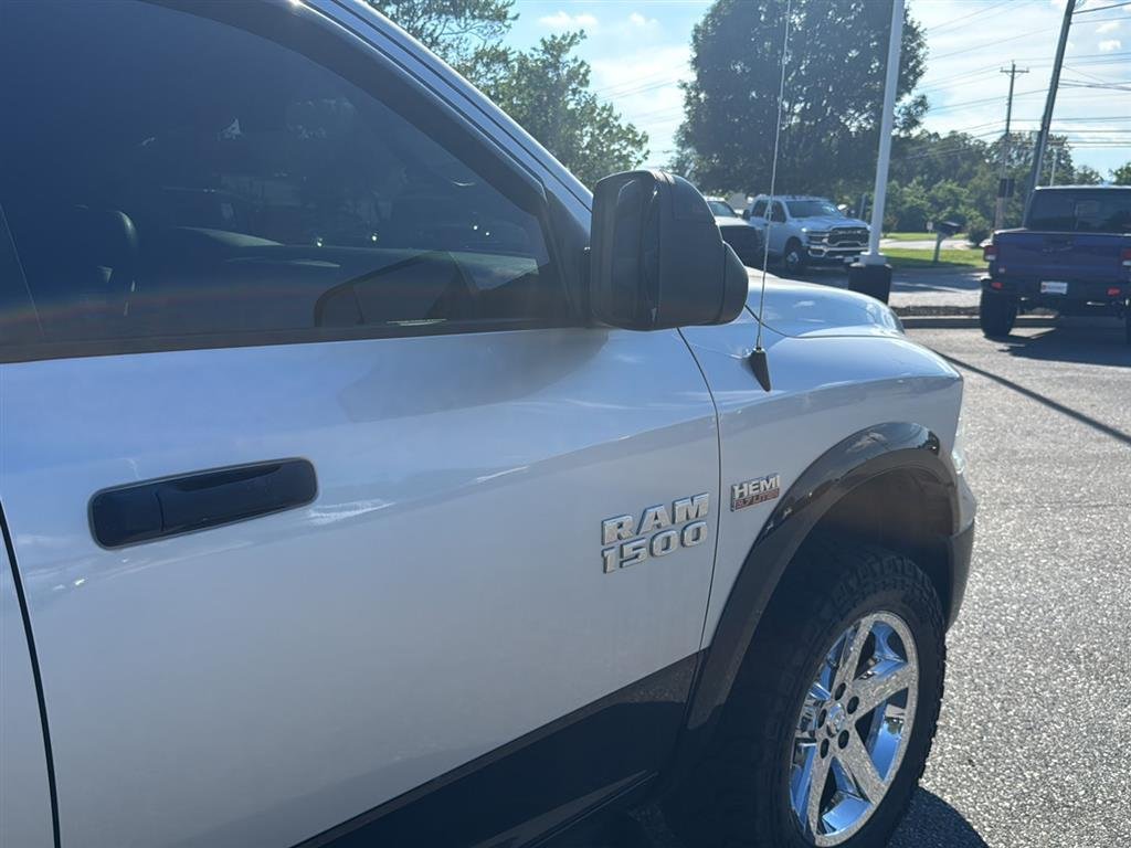 Used 2014 Bright Silver Metallic Clearcoat Ram Outdoorsman image 11