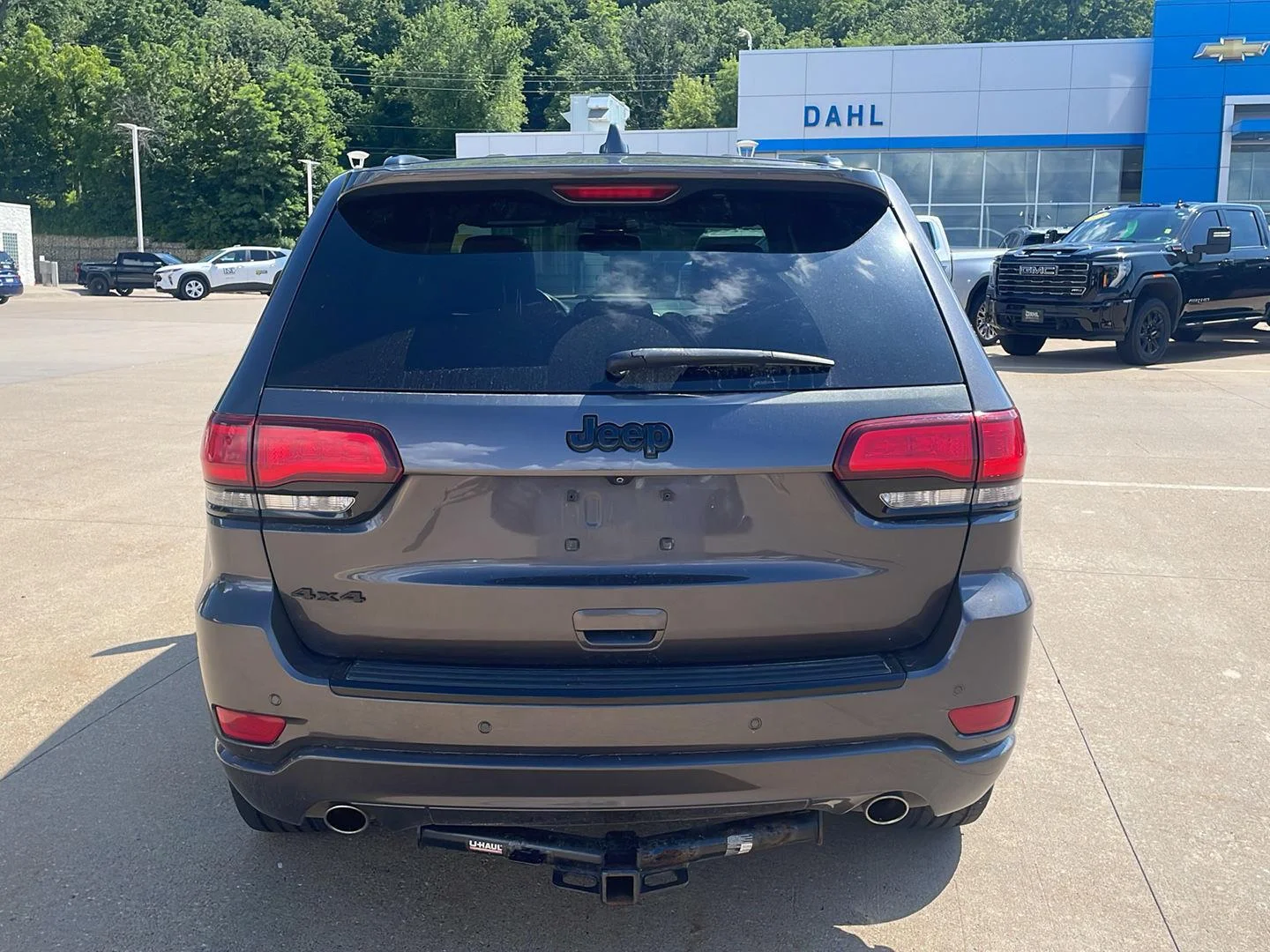 Used 2015 Gray Jeep Altitude image 4