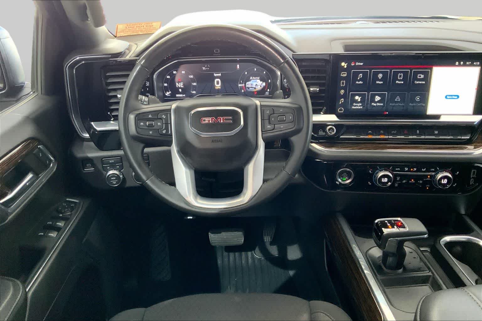 Used 2024 Onyx Black GMC Elevation image 6