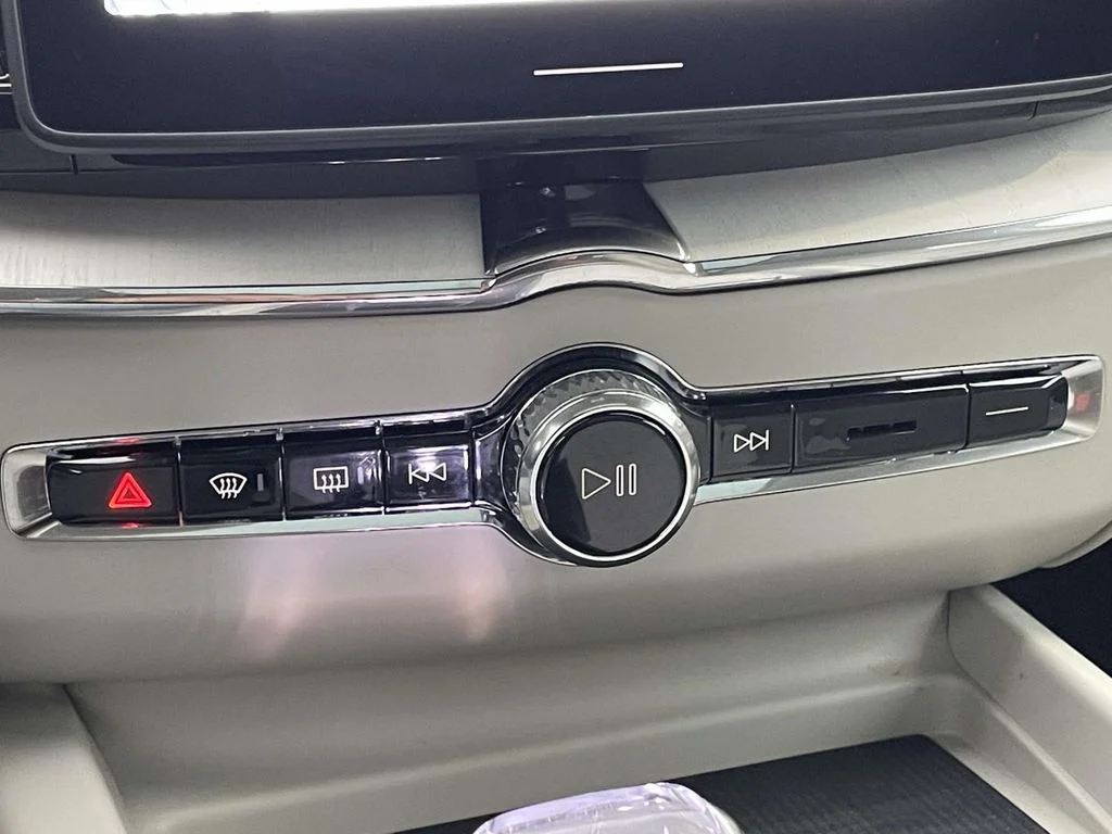 2026 Volvo XC60 Ultra - Photo 19