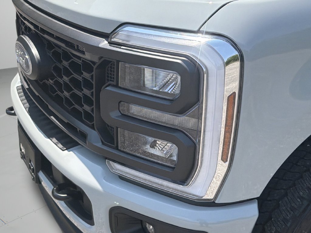 New 2026 Gray Ford XL image 27