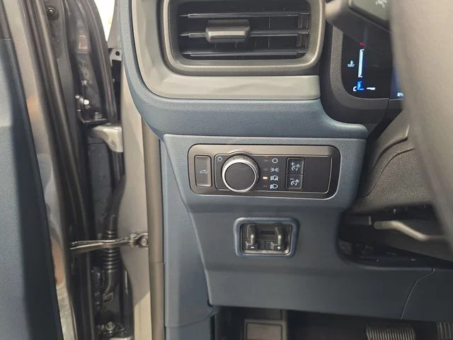 New 2026 Carbonized Gray Metallic Ford XL image 36