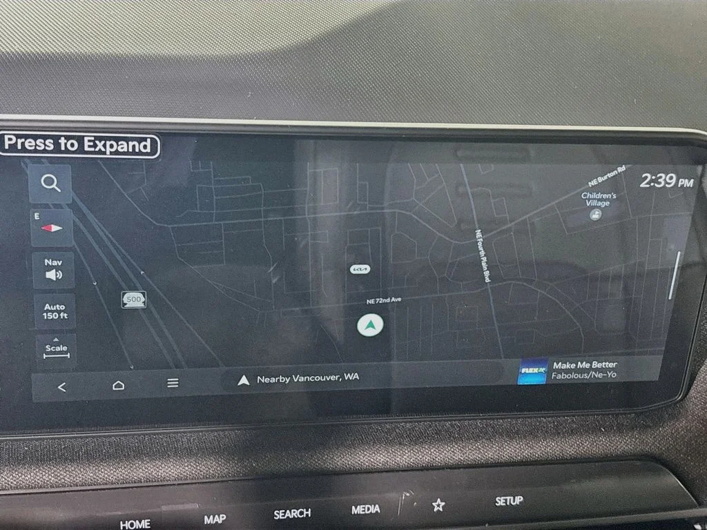 New 2027 Interstellar Gray Kia Wind image 16
