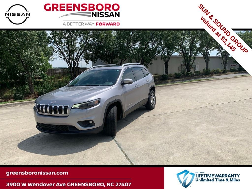 Used 2021 Silver Jeep Latitude Plus image 1