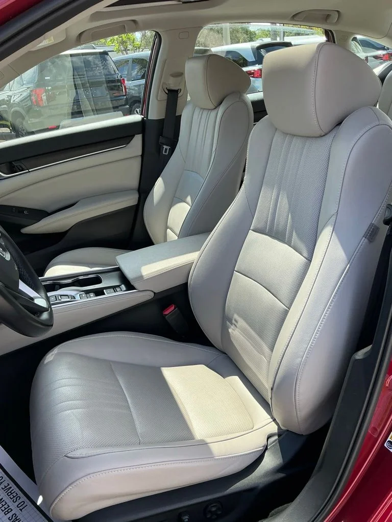 Used 2022  Honda Touring image 37