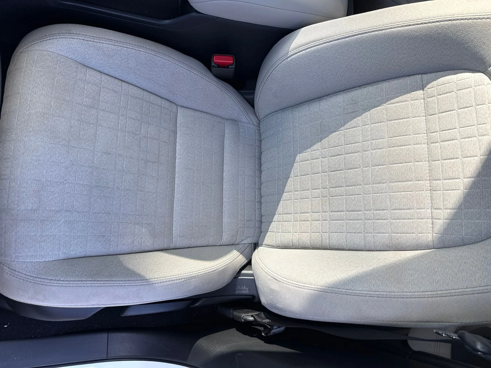 Used 2023 White Honda LX image 5