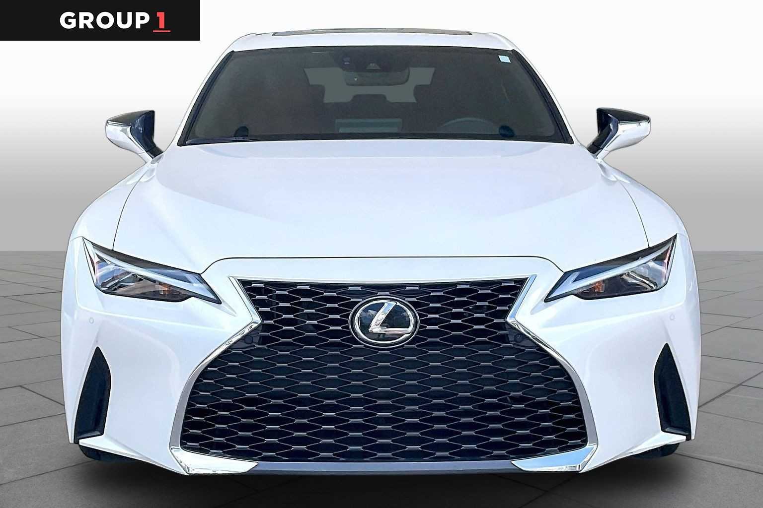 Used 2023 Eminent White Pearl Lexus  image 4