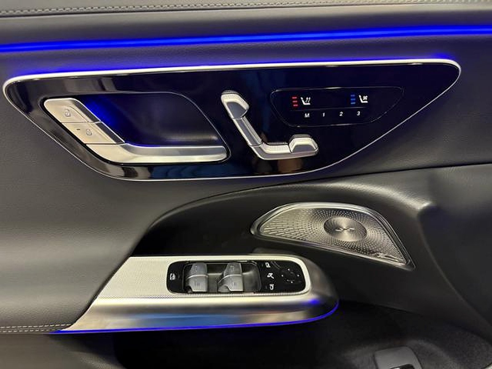 New 2026 Polar White Mercedes-Benz  image 33