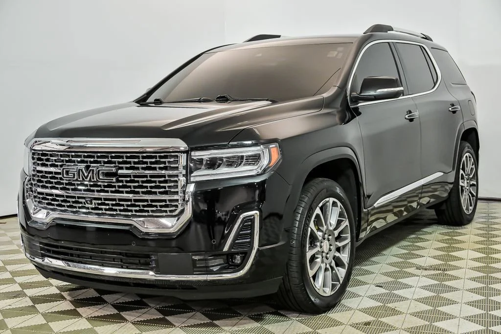 Used 2022 Ebony Twilight Metallic GMC Denali image 5