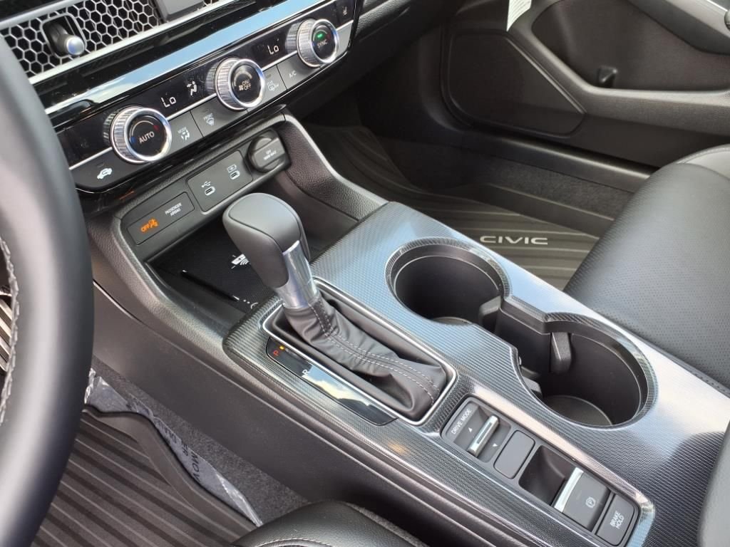2025 Honda Civic Sport Touring - Photo 8