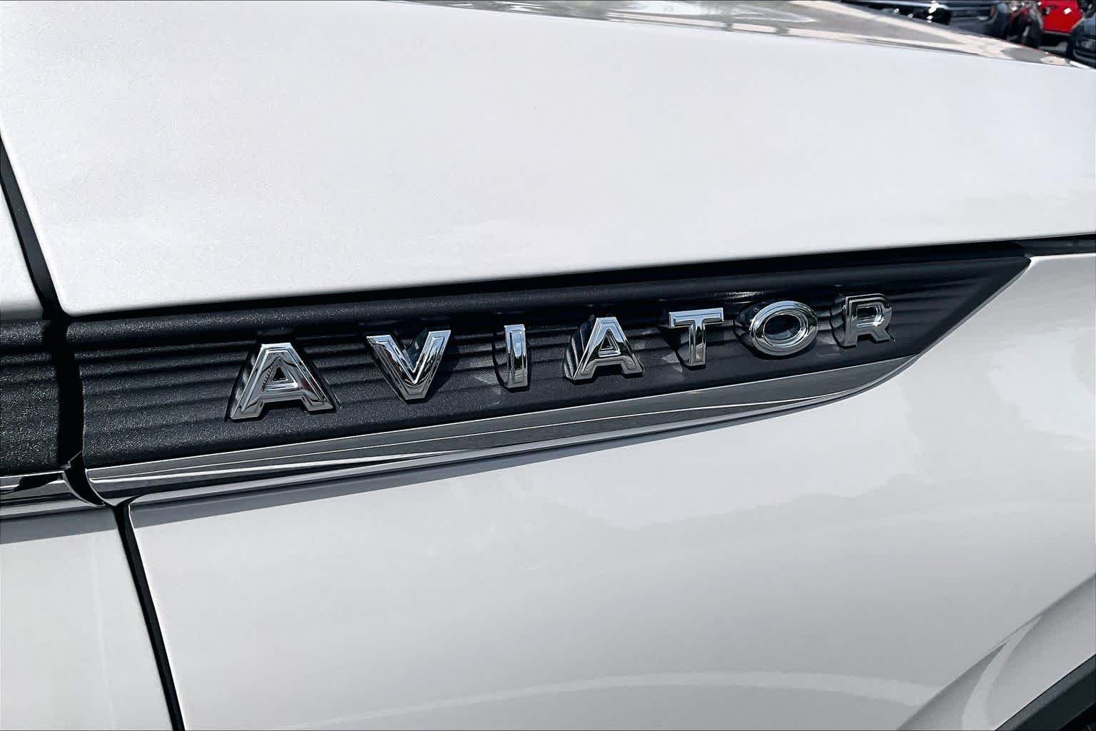 Used 2025 Ceramic Pearl Metallic Tri-Coat Lincoln Reserve image 16
