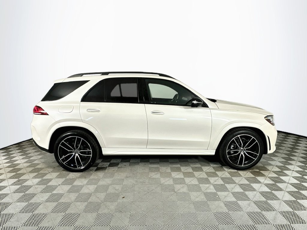 Certified Used 2023  Mercedes-Benz GLE 450 image 8