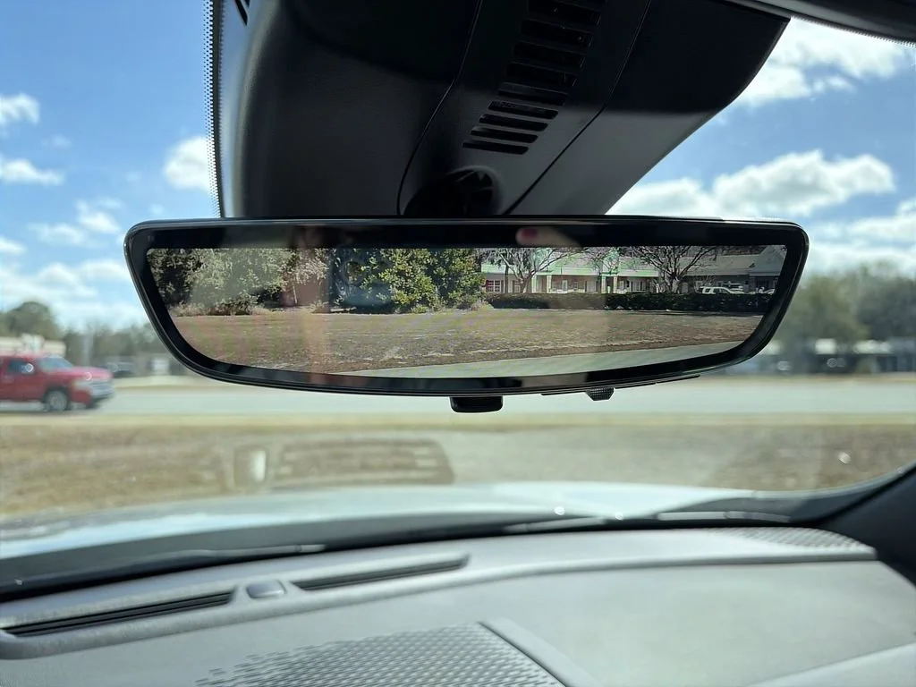 2026 GMC Acadia Denali - Photo 18