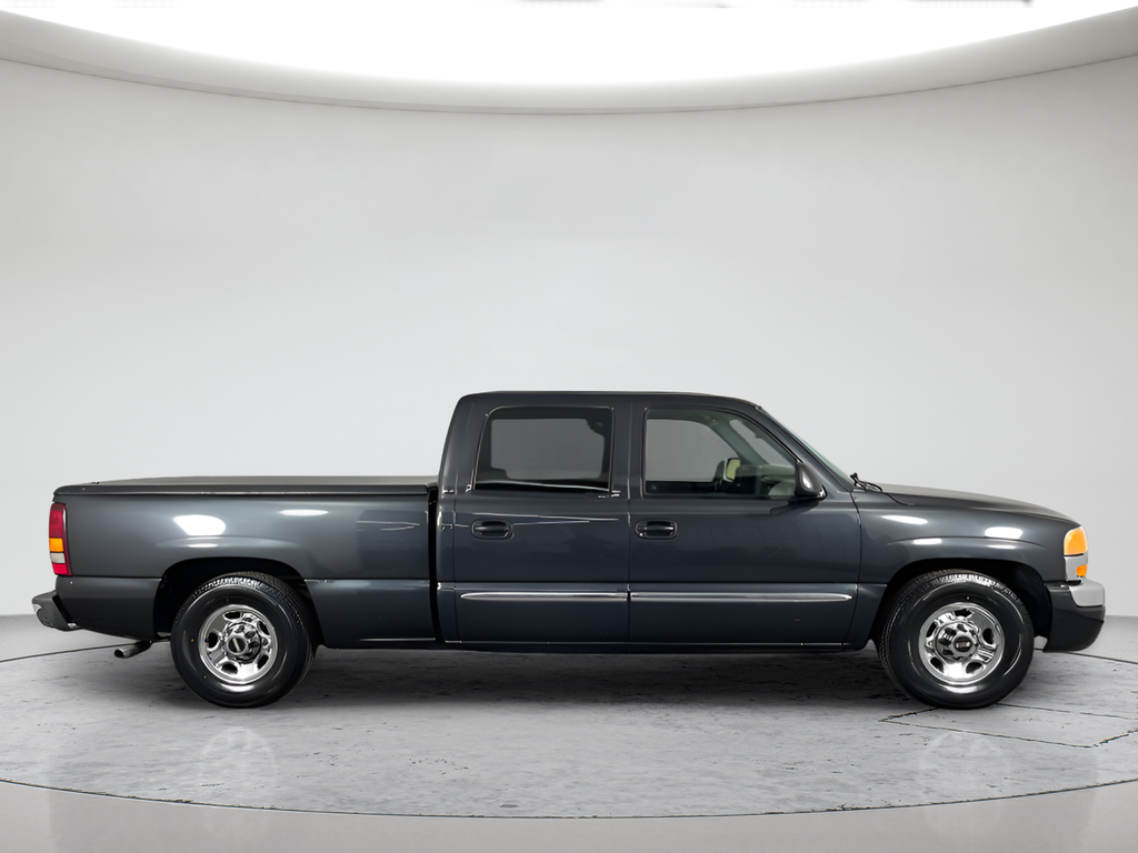 Used 2003 Carbon Metallic GMC SLE image 4