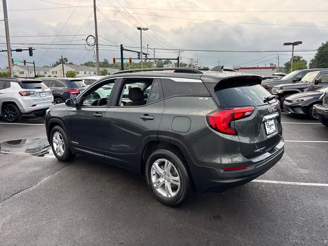 Used 2020 Gray GMC SLE image 4