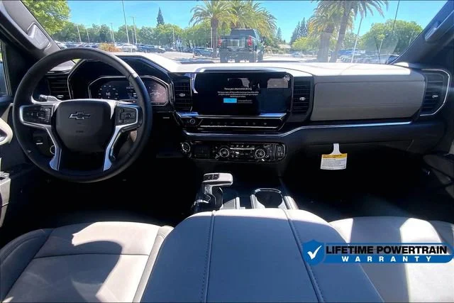 2025 Chevrolet Silverado 1500 LT Trail Boss - Photo 6