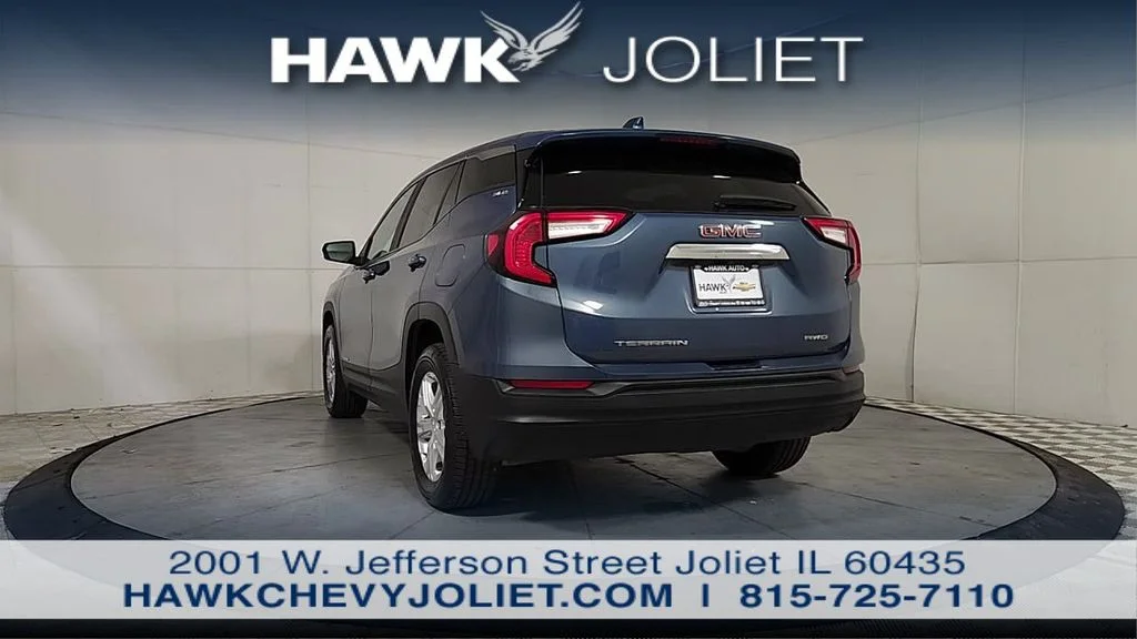 Used 2024 Blue GMC SLE image 6