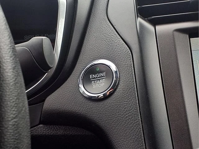 Used 2020  Ford Titanium image 11