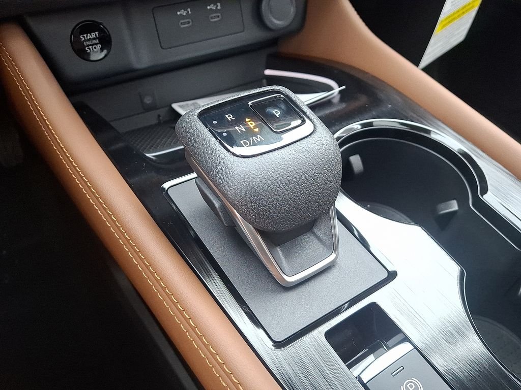 New 2026 Everest White Pearl TriCoat / Super Black Two-tone Nissan Platinum image 7